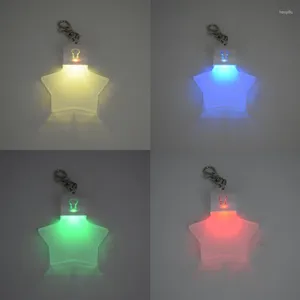 Keychains Clear Acrylique Sublimation Ornement Blanks Keychain avec lumière LED parfaite pour l'artisanat de bricolage et les décorations de Noël