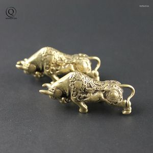 Keychains Copper Stock Market Bull Head Pendant Vintage Brass Metal Chinese Zodiac Animal KeyChain Charm Auto Key Rings Holder