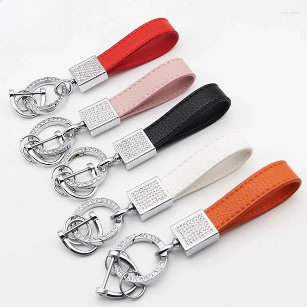 Keychains Coue de vache en cuir pour femmes hommes ceinture de ceinture boucle carabiner Car Pendentif chaînes clés Anneaux de clés Cadeaux