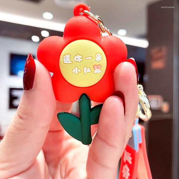 Porte-clés créatifs simples porte-clés pour femmes petite poupée de carthame enfants jouets voiture anneau sac pendentif cadeaux breloques Cool