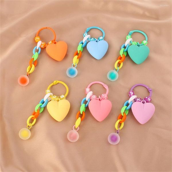 Porte-clés mignon coeur givré porte-clés 6 couleurs bonbons résine porte-clés pour femmes douces filles portefeuille écouteur boîte pendentif journée des enfants