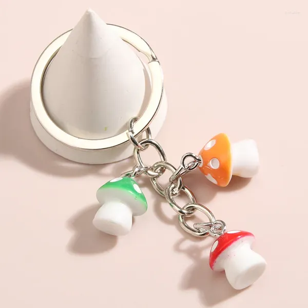 Porte-clés mignon porte-clés coloré résine champignon porte-clés cadeaux souvenirs pour femmes hommes sac à main accessoire clés de voiture bricolage bijoux faits à la main