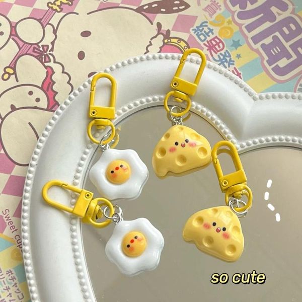 Porte-clés mignon poché oeuf fromage pendentif drôle porte-clés Kawaii dessin animé simulé alimentaire porte-clés jouet pour enfants cadeaux promotionnels