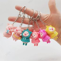 Sleutelhangers Leuke PVC Zacht Rubber Regenjas Piggy Sleutelhanger Kawaii Varken Pop Sleutelhangers Vrouw Metalen Tas Auto Ring Ornament Gift