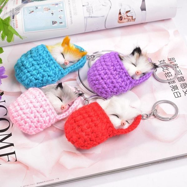 Porte-clés mignon souris endormie pompon pour femmes filles chaussures tissées à la main fausse fourrure chaton porte-clés moelleux voiture anneaux Miri22