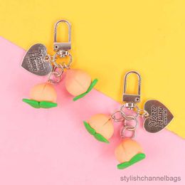 Keychains Dayoff Creative Cartoon Peach Keychain Keyring voor vrouwen schattige liefde hart hangtas tas decoratie tas hanger cadeau vrouw