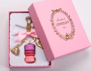 Llaveros Effiel Tower Macarons Cinta Mujer Macarons de lujo Pastel Llavero en bolso Encanto Bolso Encantos Llavero de coche Caja de regalo G1019