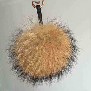 Llaveros Moda 15 cm Fluffy Mapache Bola de piel Llavero Real Fox Fur Llavero Piel Pompom Llavero Pompon Llavero Charm Mujeres Bolsa Colgante T220909