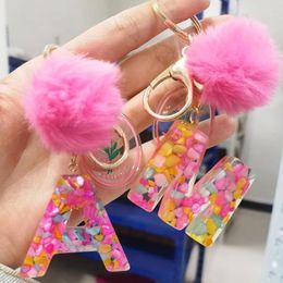 Keychains Fashion 26 Letters Key Chains For Women Bag Accessoires A tot Z Resin Alfabet Initialen Beboeten met Pink Pompom Flower Pendent