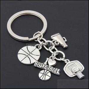 Sleutelhangers Mode Accessoires I Love Football Basketbal Honkbal Met Voetbalschoenen Voor Auto Portemonnee Tas Cowboy Cadeau Clover Charms Ke292h