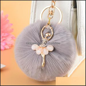 Keychains Fashion Assories Zoeber Gold Chain Pom Pom Key Rings Fake Rabbit Fur Ball Keychain Pompom Angel Girl Fourrure Pompon Femmes Bags Charmes