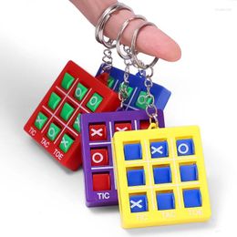 Porte-clés mode jeu d'échecs Puzzle décompression XO rotatif porte-clés jouet accessoires d'intérieur porte-clés cadeaux