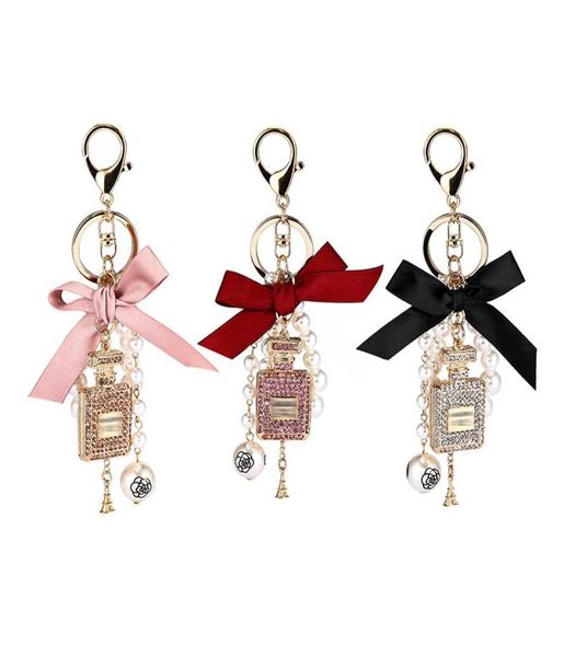 Keychains Fashion Imitation Perle Perfume Bottle Keychain Car Key Ring Honder Sac charme accessoires Accessoires Bow Keyfob Femmes Keyri7767534