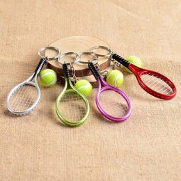 Keychains Fashion Sport Mini Tennis Racket Hanger Keychain Keyring Key Chain Ring Finder Holer Accessoires Geschenken voor Tiener Fan