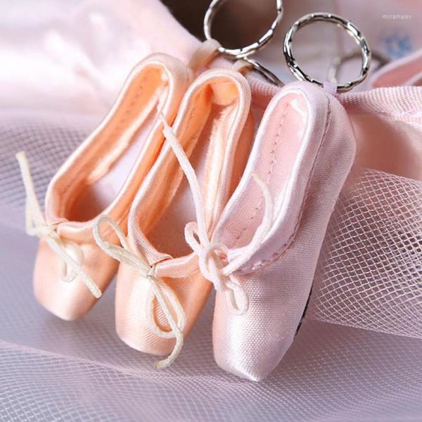 Llaveros Mini zapato de ballet hecho a mano, llavero de regalo, zapatos de punta satinada, llavero, bolso escolar, colgante de muñeca Bjd