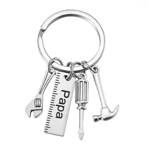 Keychains Key S Hammer Ring Keyring Diy Car Papa Circle Pendant Chains Vintage Memorial Gift Day Vaderketen Ruler Sleutel Schroevendraaier