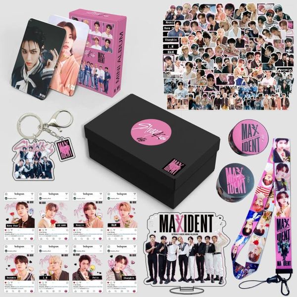 Llaveros Kpop Stray Kids ODDINARY Caja de regalo Conjunto Álbum Pocards MANIAC Lomo Tarjeta Acrílico Soporte Pegatinas Lanyard Llavero Fans