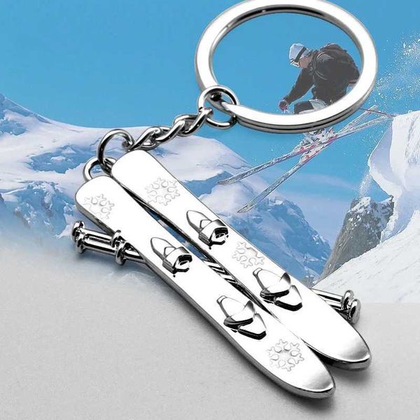 Keychains Lanyards 1 PCS Metal Winter Snow Games Sledboard Kelechain Snowboard Key Pendant Snow Sports Lover Souvenirs Key Holder Bijoux Accessoire Q240429