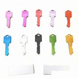 Sleutelhangers Lanyards 10 kleuren Mini Zakmes Sleutelhanger Outdoor Gadgets Sleutelvorm Zak Fruitmessen Mtifunctioneel Gereedschapsketting Sabel Otgkm