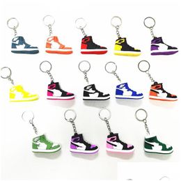 Porte-clés Lanyards 14 couleurs Designer Mini 3D Sneaker Porte-clés Hommes Femmes Enfants Porte-clés Cadeau Chaussures Sac À Main Chaîne Basketball Sile Drop Otpqg