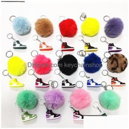 Sleutelhangers Lanyards 14 Kleuren Designer Mini Sile 3D Sneaker Pompom Sleutelhanger Mannen Vrouwen Kinderen Sleutelhanger Cadeau Schoenen Handtas Ketting Mand Dhsut