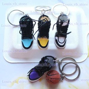 Sleutelhangers Lanyards 1pc Mini Sneaker Sleutelhanger Modemodel Basketbal Sneaker Schoenen Sleutelhanger Autosleutelring Hanger Heren Tas Charme Ornamenten Geschenk Ambacht T240330