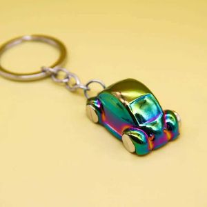 Keychains Lanyards 2023 Metal Auto Shape Key Rings Colorful Car Keyfob Keychain Fashion Simulation Small Car Keychain Gift For Car Lovers Pendant Q240429