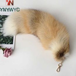 Keychains Lanyards 2024 New Fox Tail Keychain Wolf Tail Fur Sac Sac étiquette