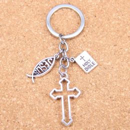 Porte-clés longes 20 pièces mode bricolage porte-clés jésus croix livre sainte bible pendentifs hommes bijoux voiture porte-clés Souvenir pour cadeau 231025