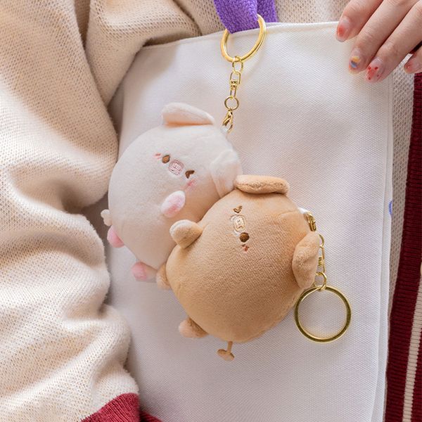 Porte-clés Longes 2pcs peluche magnétique couple cochon porte-clés mignon créatif peluche jouet kawaii fille vacances cadeau personnalisé aimant sac à dos pendentif 230408