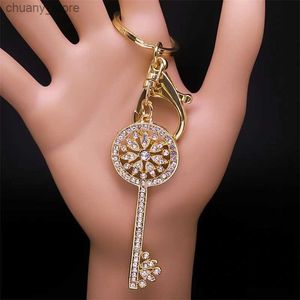 Kekands Lonyards esthétique Forme de clé Rhinestone Metal Keychain pour les femmes / hommes Couleur or Fleur de la vie Clée-clés Gift Jewelry Llavero KXHK1335S01 Y240417