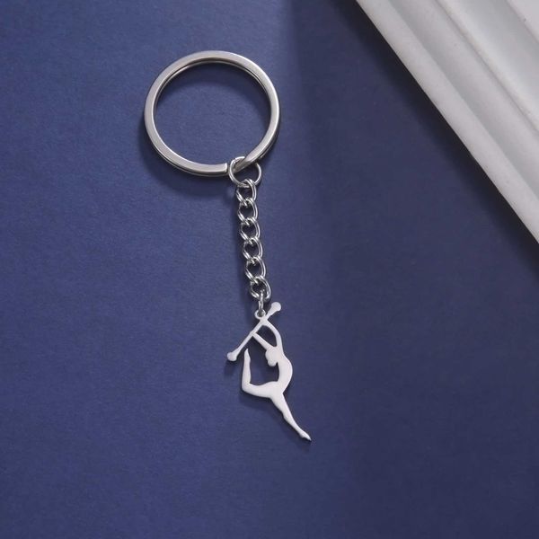Keychains Lanyards Amaxer Stachelese Steel Figure Figure Gymnastique Pendant Chain de clé pour femmes Bijoux Keychain Friend Gift Wholesale Y240510