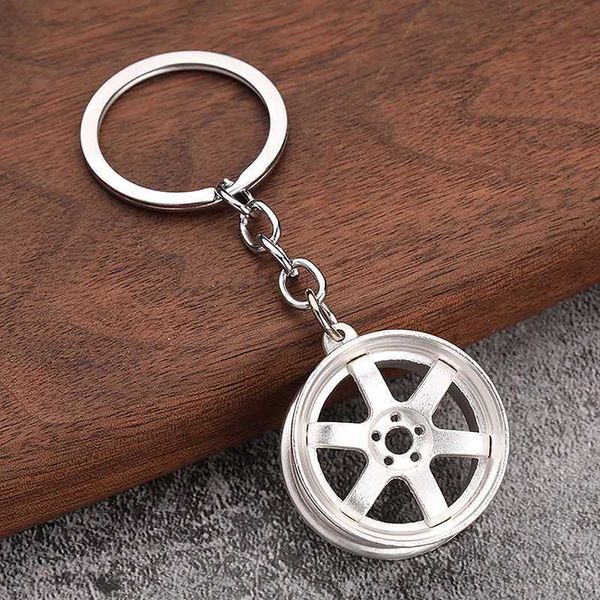 Keychains Lanyards Car Wheel Rims Hub Car Metal Ally Car Keychain Auto Key Ring Pliage Chain de pliage Ornement Keychain pour clés pour les clés