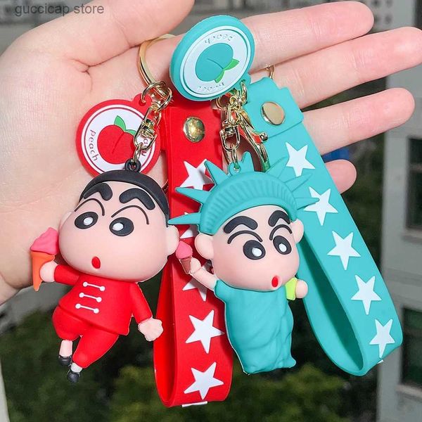 Llaveros Lanyards Crayon Shin-Chan Llavero Anime Little New Day Figura Bolsa Colgante Dibujos animados Llavero Accesorios Juguetes para regalo Y240316