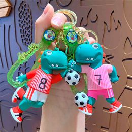 Keychains Lanyards Creative Cartoon Football Dinosaur Doll Keychains voor mannen en vrouwen, gepersonaliseerde rugzakken, hangers, auto -sleutelhangers, geschenken groothandel