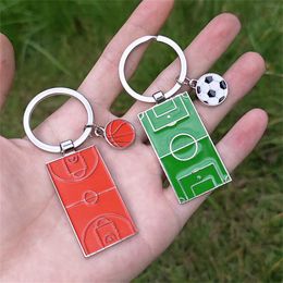 Keychains Lanyards Creative Football Field Keychain Metal Soccers Basketball Pendts Team Fans Sports Souvenir Gifts Man auto Key Holder Accessoire