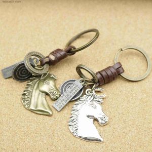 Porte-clés Longes Creative porte-clés hommes et femmes petits cadeaux alliage bronze tête de cheval rétro tissé porte-clés pendentif Q240201