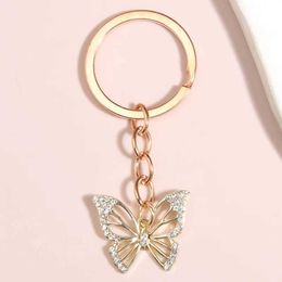 Keychains Lonyards Animal mignon Keychain Hollow Butterfly Crystal Key Ring Enamel Chains Souvenir Cadeaux pour femmes hommes BIEUX MAIN MAIN Q240403