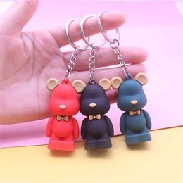 Keychains Lanyards Cute Bear Animal Pends Keychain PVC Cartoon Children Cadena de llave de goma pequeña para niñas Accesorios de mochila de regalos adornos