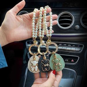 Keychains Lanyards mignon ours voitures porte-clés de sac la fête des mères anneau clés de la fête des mères anneau bel pendentif pour mères bijoux de cadeaux pour les filles J240509