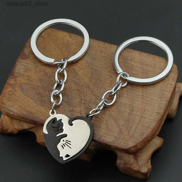 Porte-clés Longes Mignon Noir Blanc Chats Couple Modèle Pendentif Porte-clés Doux Animal Alliage Charme Porte-clés pour Les Amoureux Saint Valentin Cadeaux Q240201