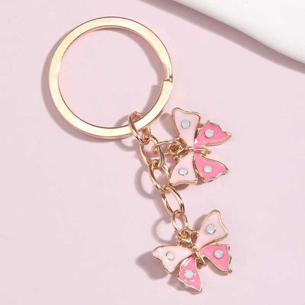 Llaves de llavero lindo esmalte llavero colorido anillo de llave de mariposa cadenas de animales voladores regalos de recuerdo para mujeres niñas joyas hechas a mano Q240403