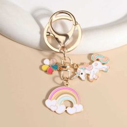 Keychains Lanyards Cute esmalte encantador Cartoon Rainbow Unicorn Flores Amistad para mujeres Joyas de bolsos de regalo de niñas Q240403