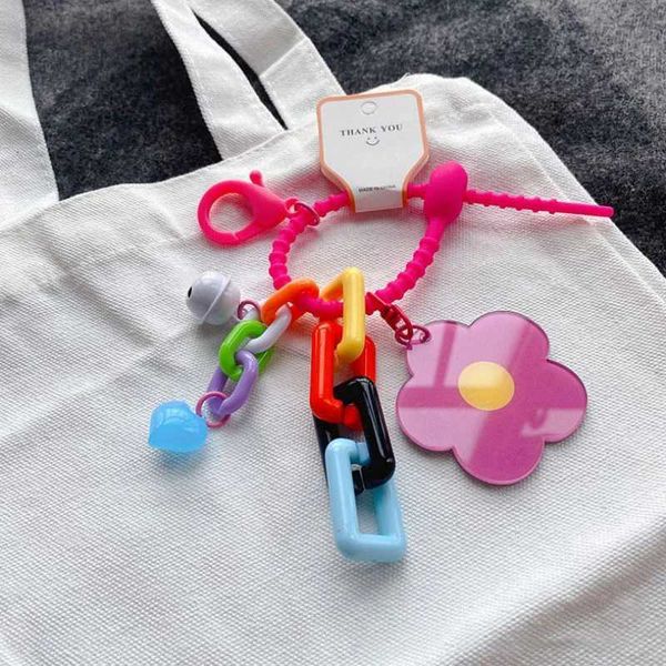 Keychins Lanyards lindos llaves para la bolsa estilo coreano colorido llaves de flores con pequeñas cadenas acrílicas de moda para mujeres llave al por mayor Q240521
