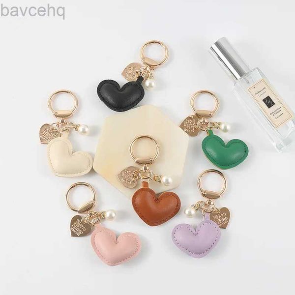 Keychins Lanyards Cute Love Pearls Keychain Pends PU Leather Heart Heart Keyring para mujeres Bag Bag Ornament Case de auriculares Joya de automóvil Regalo D240417