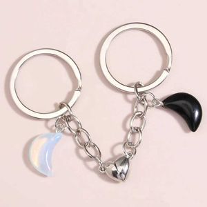 Keychains lanyards email Keychain Moon Stone Key Ring Heart Magnetische knoopketens voor paar liefhebbers Handtas Accessorie Diy Sieraden Gifts Q240403