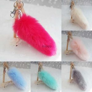 Keychins Lanyards Fashion Faux Fox colgante COCHO COCHO COMPLETO Lindo peluche de peluche Pom Bag Capuleto Joya de joyas Accesorio