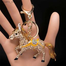 Keychains Lanyards Fashion Horse Keychain Fomen Femmes Men Color Gold Couleur Animal Chains de clés Holder Sac à main Pendant pour voiture Best Bielry Gift Llaveros Y240417