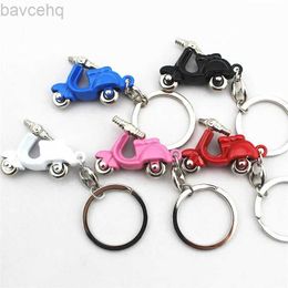 Keychains Lanyards Fashion Keychain Elemy 3D Motorcycle Scooter Car Chains de clés Keyfob Classic Electric Cars Pendant Pendentif Unisexe Gift D240417