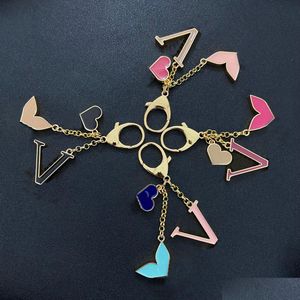 Keychains Lanyards Fashion Trendy Luxury Designer Kelechains Classic High Quality Mens Key Buckle Letter Sier Gary Keyrings Womens B DHJQ9